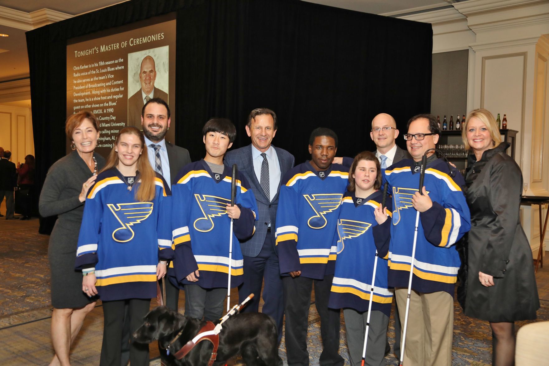 Emily Burch, Annie Donnell, Randy Girsch, Seyoon Choy, Visionary Award honoree Chris Zimmerman, President and CEO of Business Operations of the St. Louis Blues, Nick Silver, Cortney Glonka, Jeff Nann, Elton Thomas,
Jamie Nann